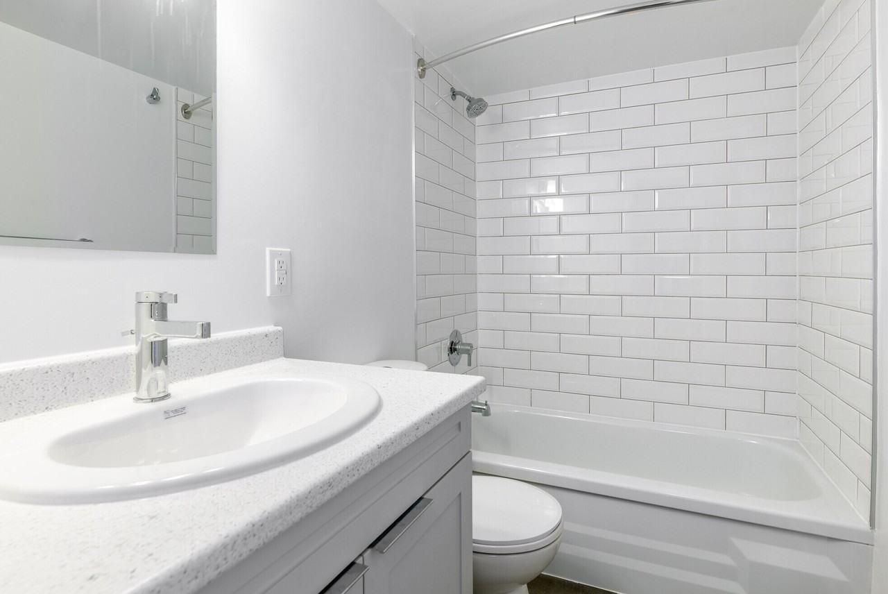 30 High Street East - Photo 6 of 16