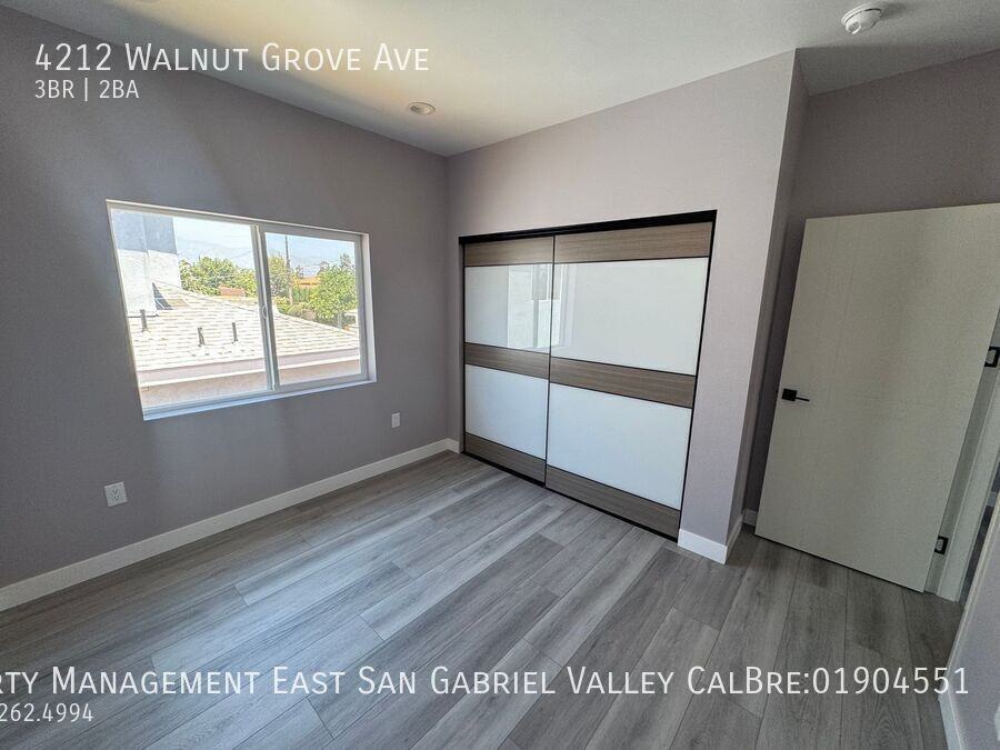 4212 Walnut Grove Ave - Photo 5 of 19