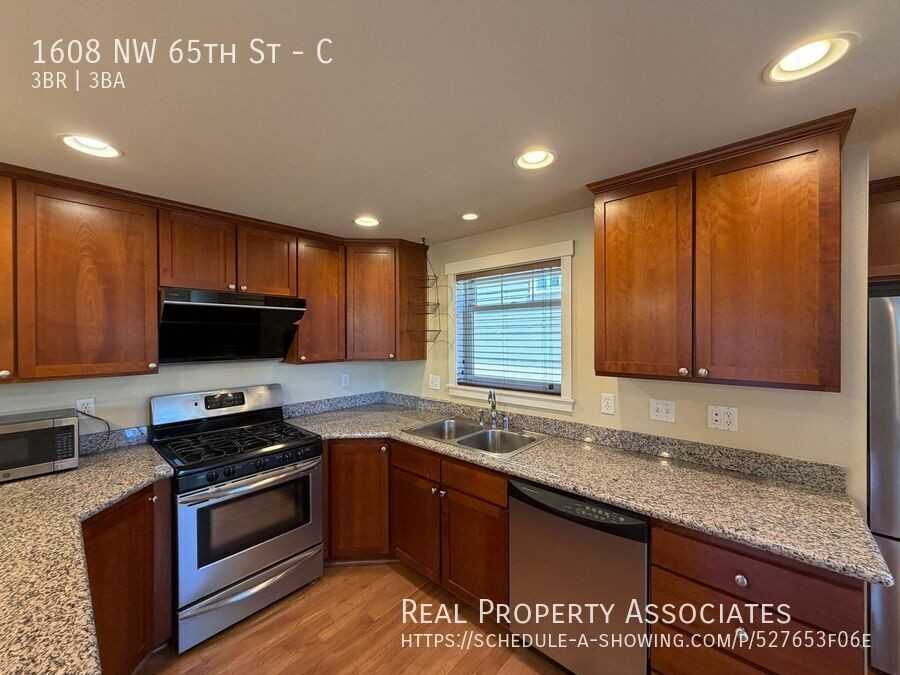 1608 Nw 65th St #C - Photo 5 of 21