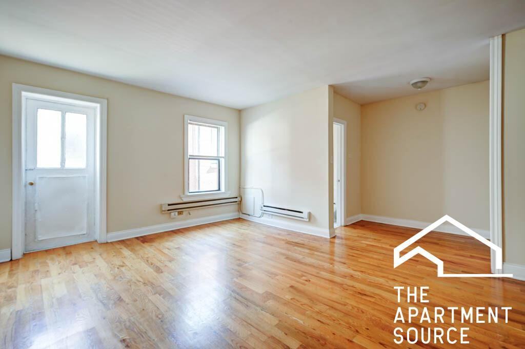 1347 N Dearborn St #605 - Photo 3 of 11