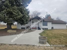 featured image of 7196 Edna Ln
