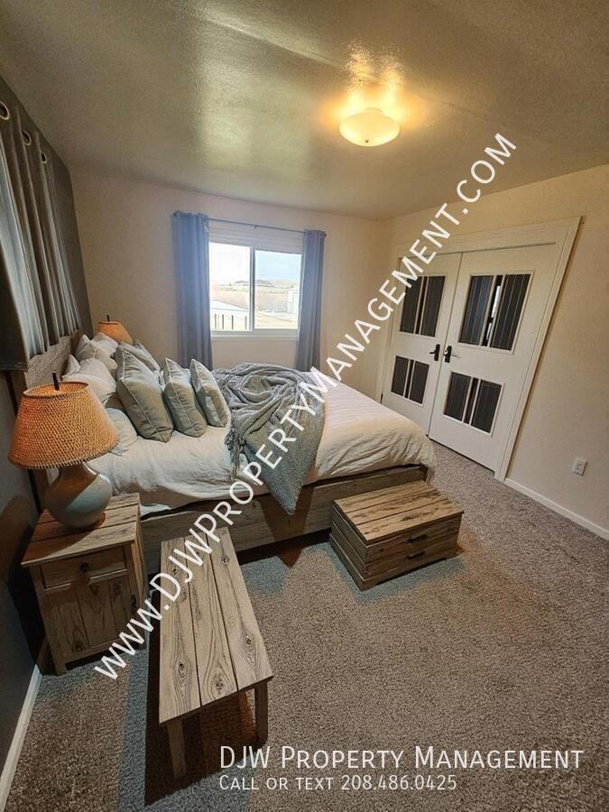 7196 Edna Ln - Photo 7 of 21