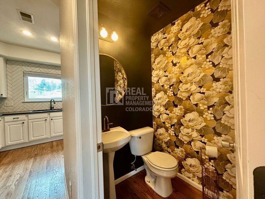 6703 Sheridan Blvd #A - Photo 7 of 20