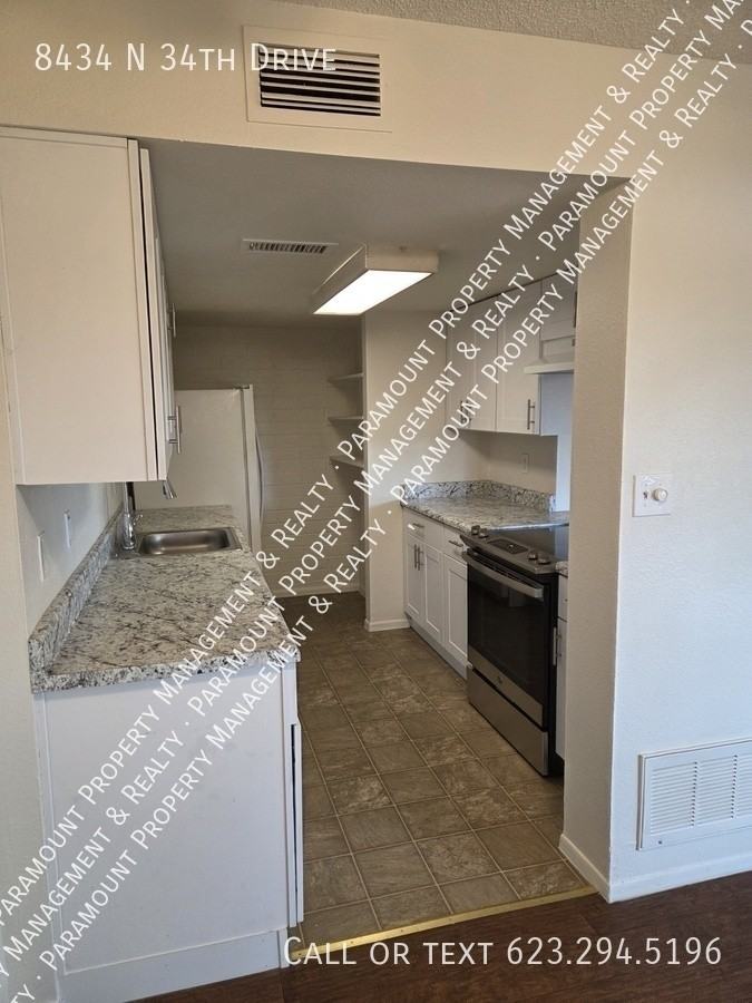 8434 N 34th Dr - Photo 6 of 18