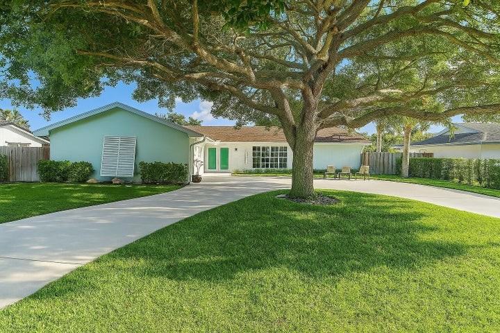 4193 Hyacinth Circle North - Photo 2 of 8