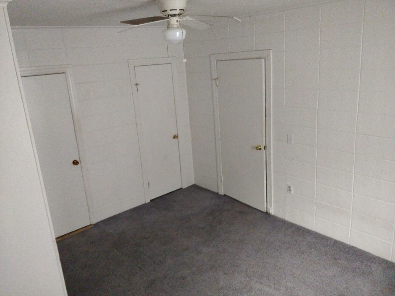 827 E Shawnee St - Photo 3 of 17