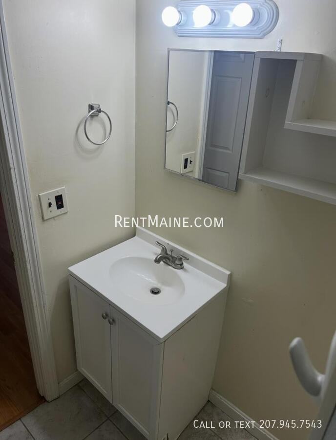 27 Eastern Ave #5 - Photo 6 of 8