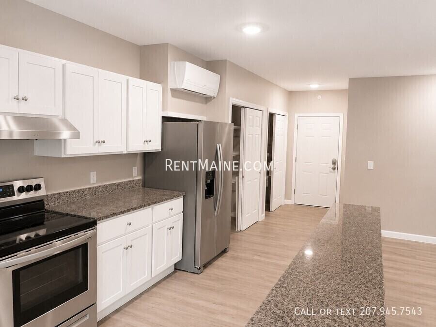 8 Jefferson Way #3A - Photo 2 of 22