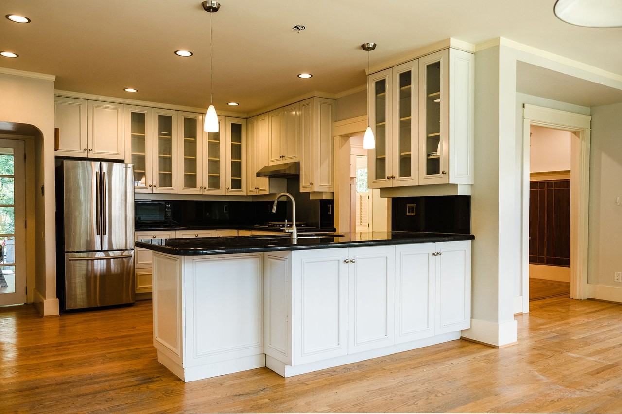 1135 West 27th Avenue - Photo 3 of 24