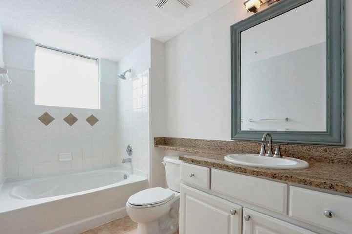 7101 Myrtlewood Circle West - Photo 5 of 8