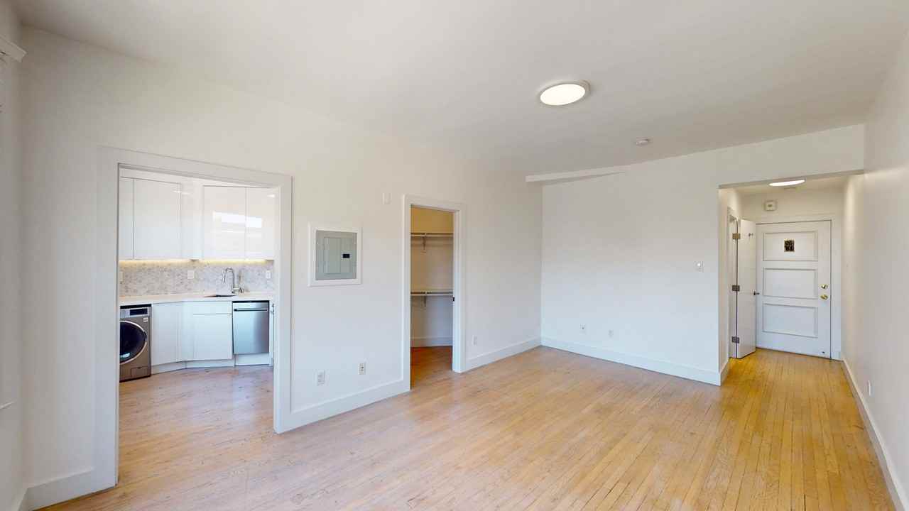 13 Hermann St #110 - Photo 5 of 10