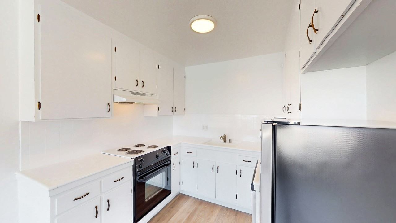 2525 Balboa St #201 - Photo 6 of 11