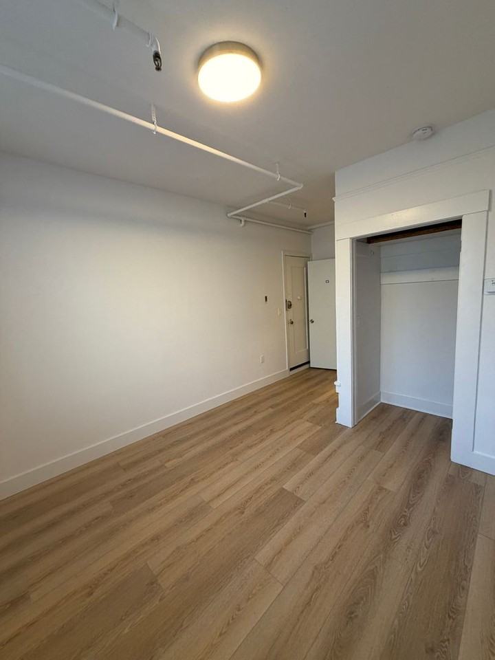 1674 Washington St #01 - Photo 2 of 6