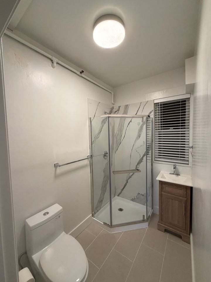 1674 Washington St #01 - Photo 4 of 6