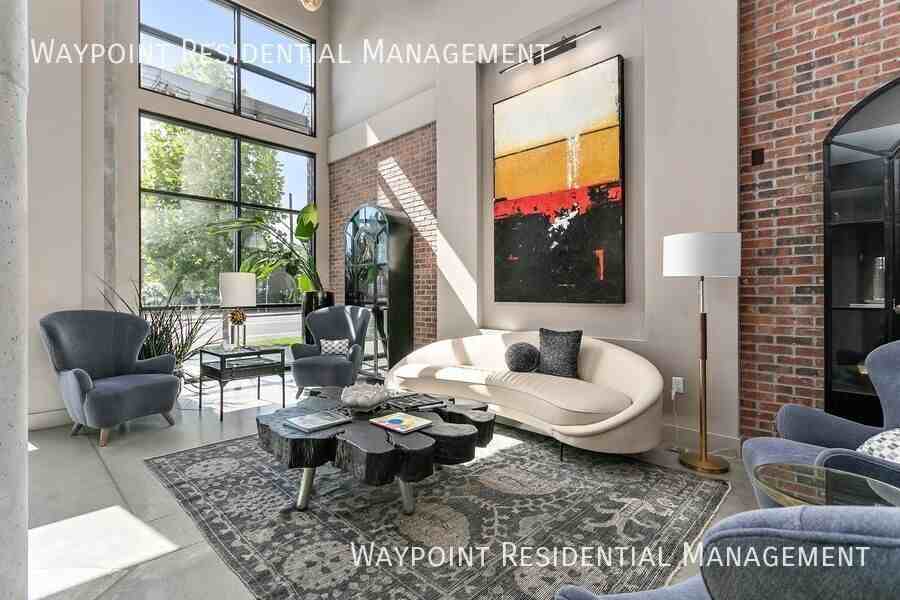 611 S 8th St #601 - Photo 3 of 43