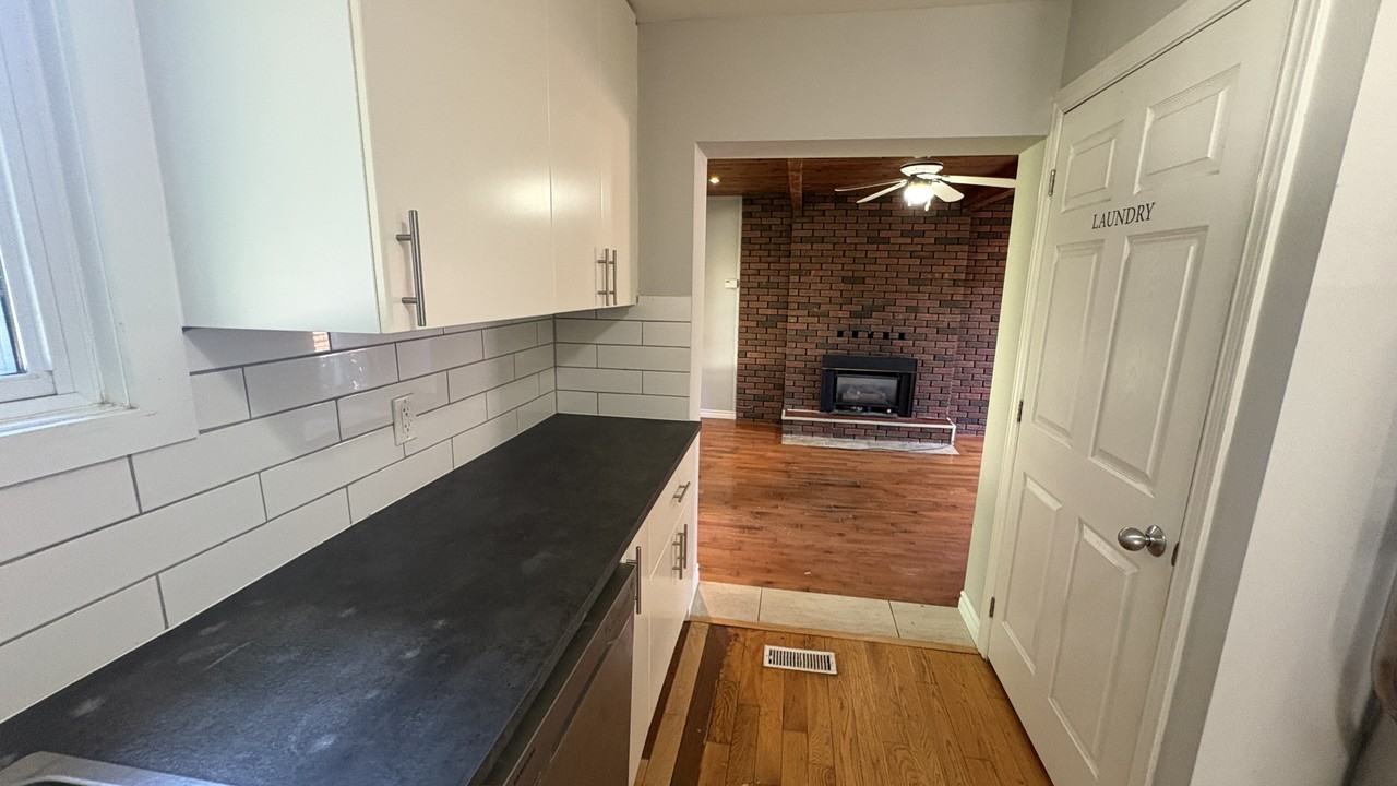 118 King'S Forest Dr #1 - Photo 2 of 13