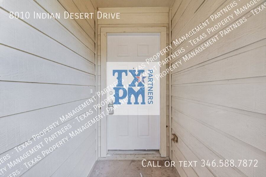 8010 Indian Desert Dr - Photo 7 of 50