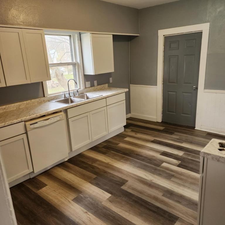 1131 S High Ave - Photo 6 of 14