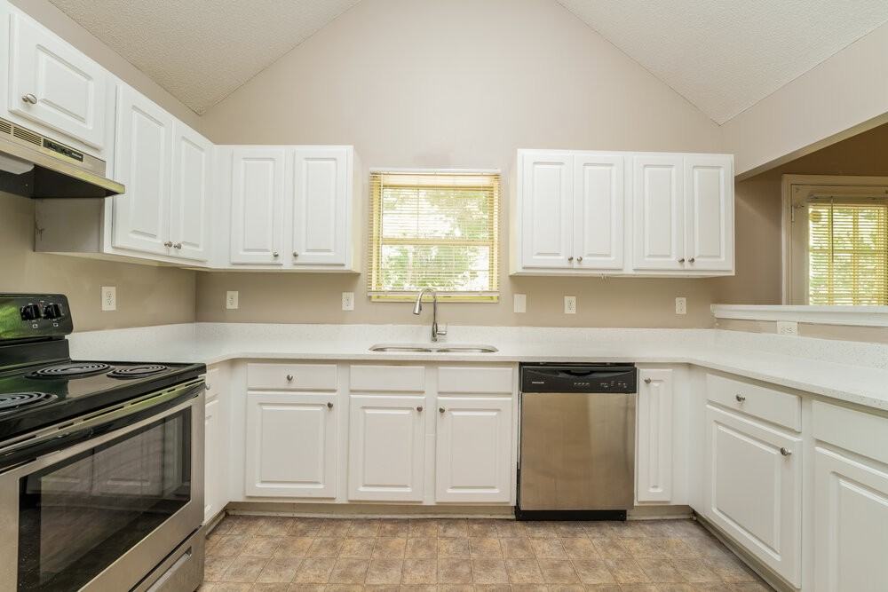 804 Hillandale Ln - Photo 7 of 16