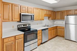 featured image of 970 Linden Dr