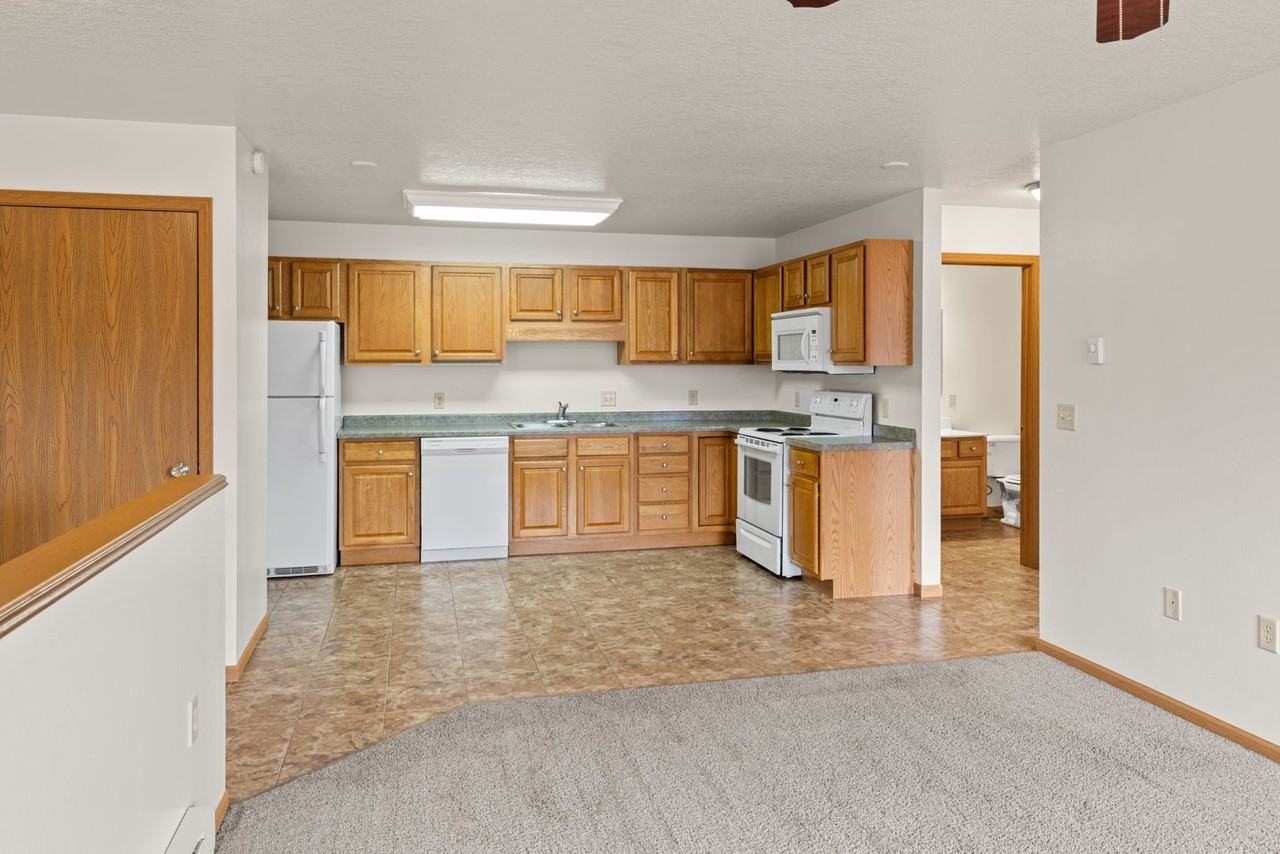 Halfway Creek Apartments - Photo 3 of 50