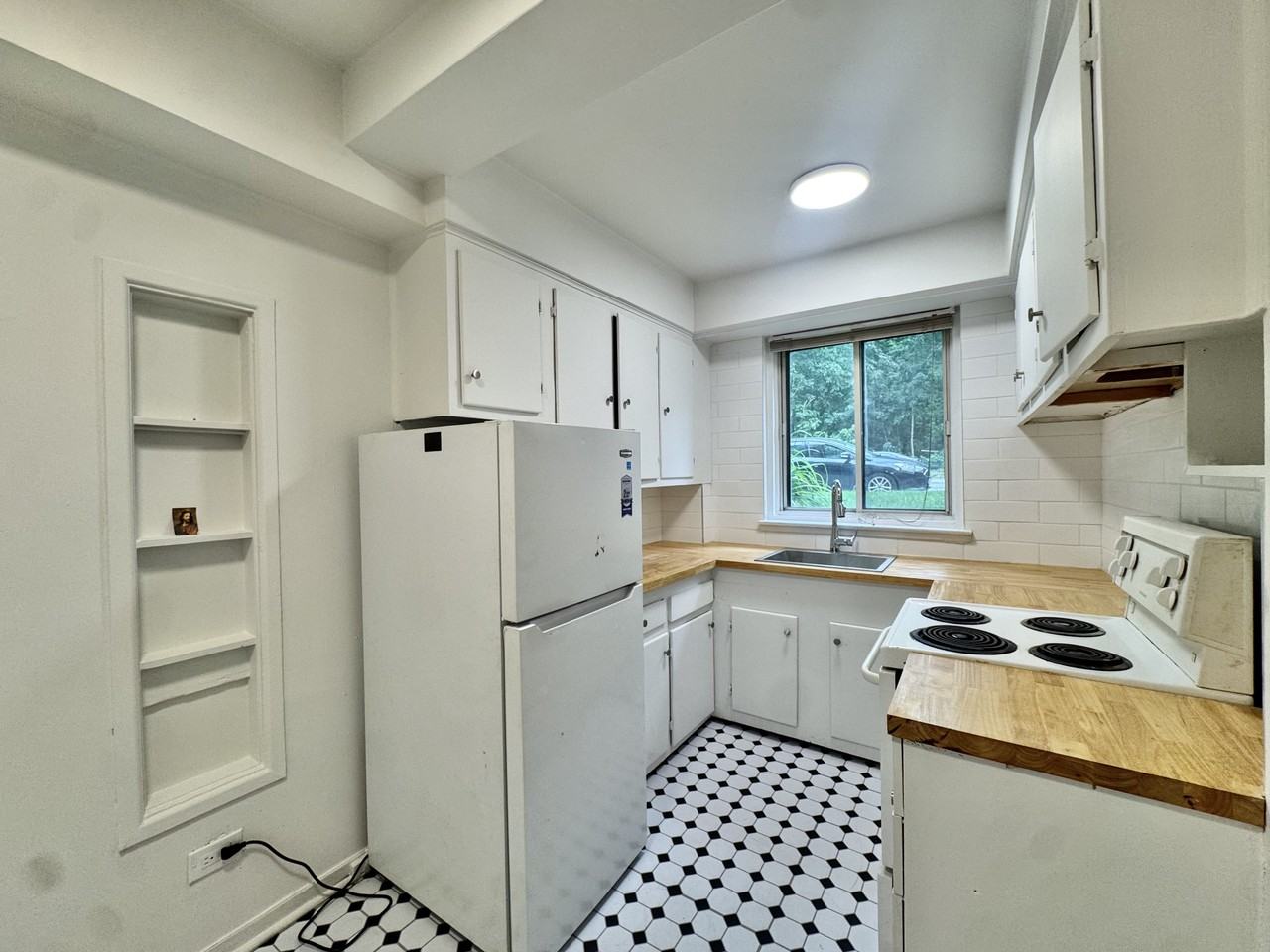 2505 Boulevard Édouard-Montpetit — photo 3
