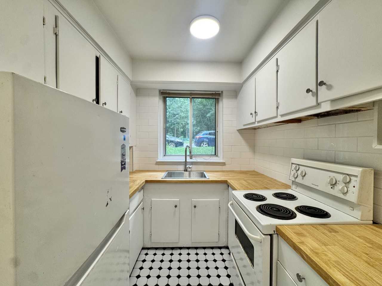 2505 Boulevard Édouard-Montpetit — photo 1