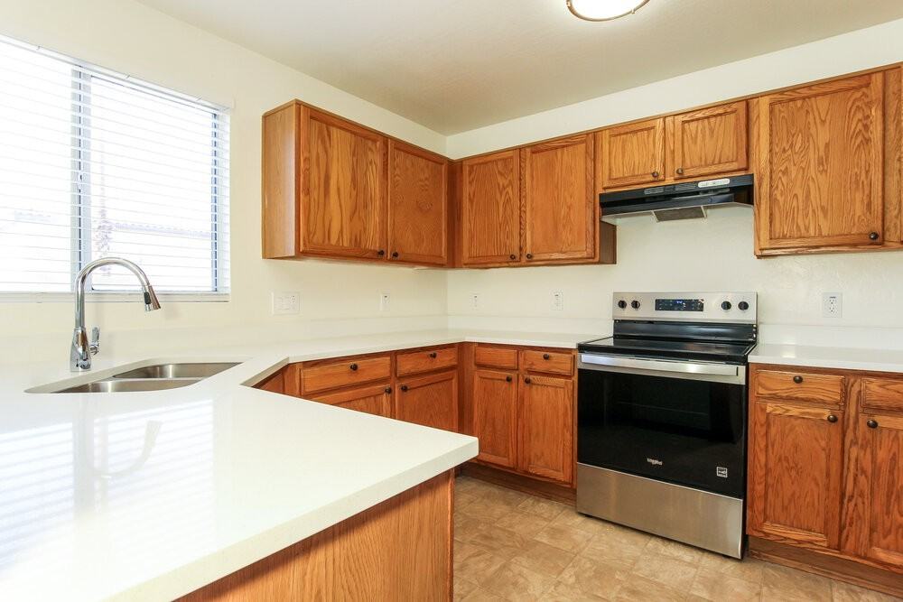 11239 W Campbell Ave - Photo 7 of 17