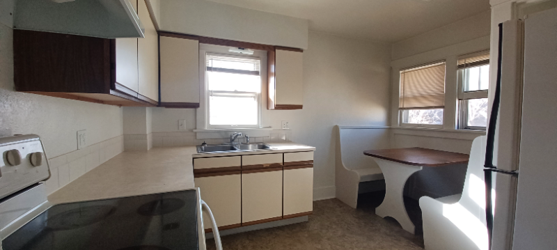 434 S Grant St - Photo 2 of 11