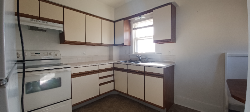 434 S Grant St - Photo 3 of 11