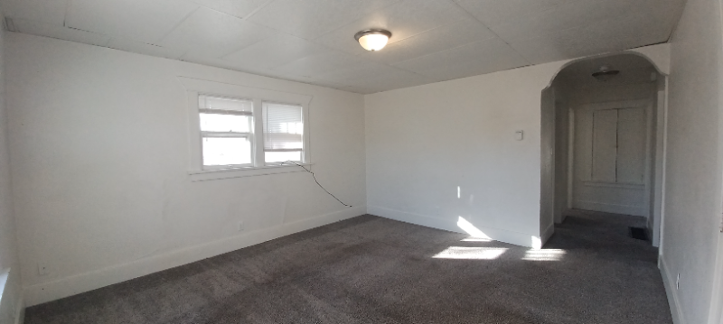 434 S Grant St - Photo 4 of 11