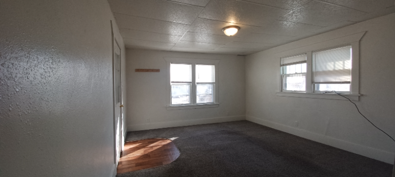 434 S Grant St - Photo 5 of 11