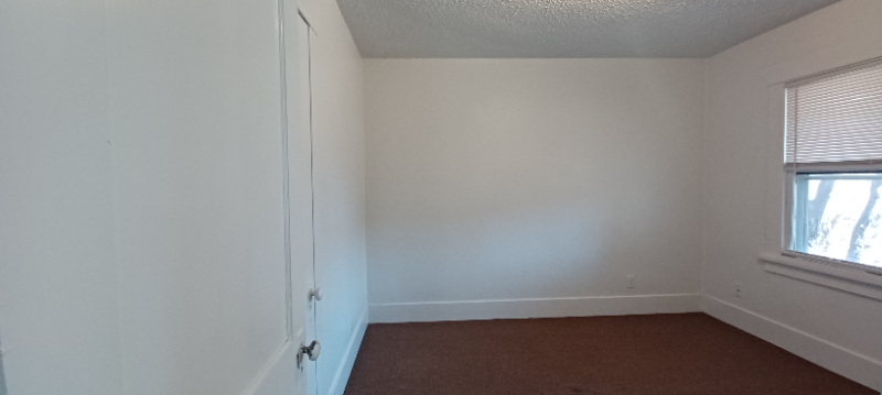 434 S Grant St - Photo 7 of 11