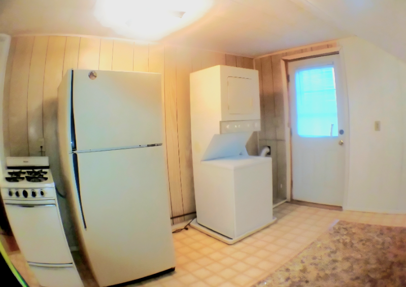 416 1/2 3rd St Nw - Photo 2 of 8