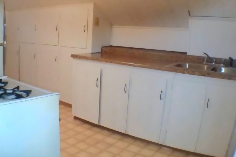 416 1/2 3rd St Nw - Photo 6 of 8