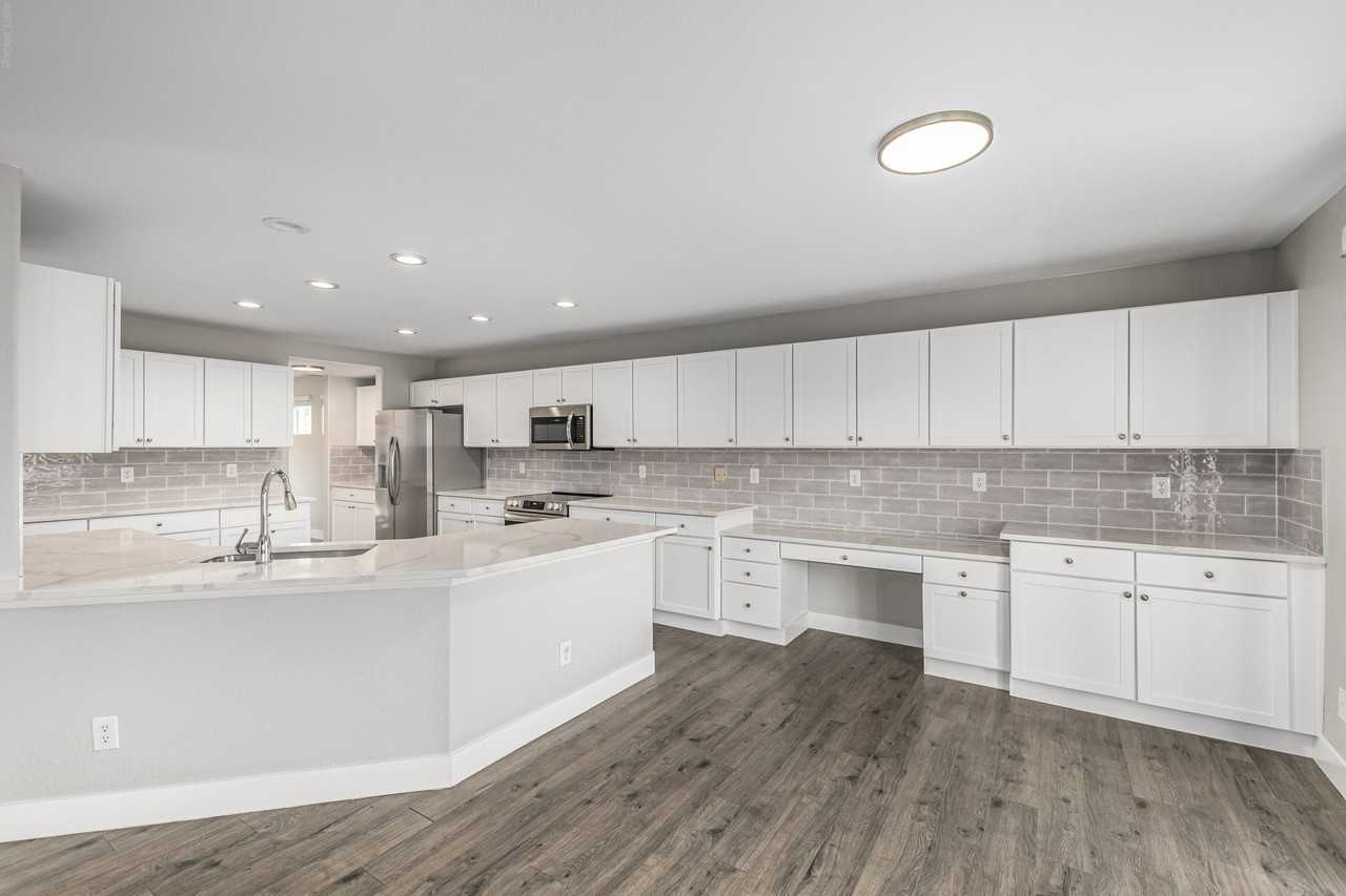 3455 Grove St - Photo 3 of 32