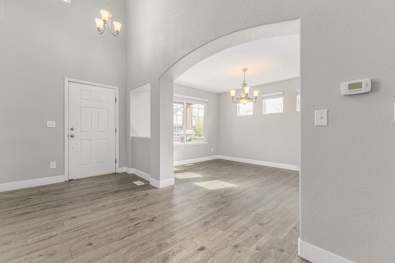 3455 Grove St - Photo 7 of 32