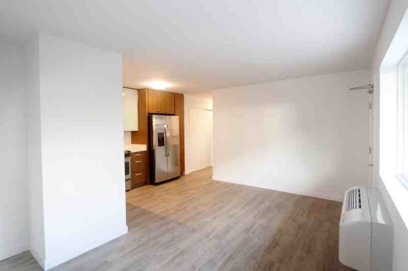1310 Pensacola St #104 - Photo 4 of 23