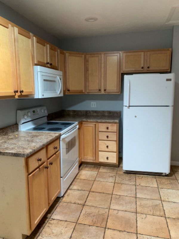 627 Elati St - Photo 4 of 23