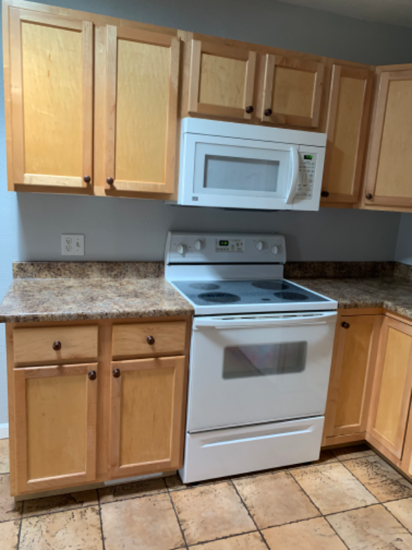 627 Elati St - Photo 5 of 23
