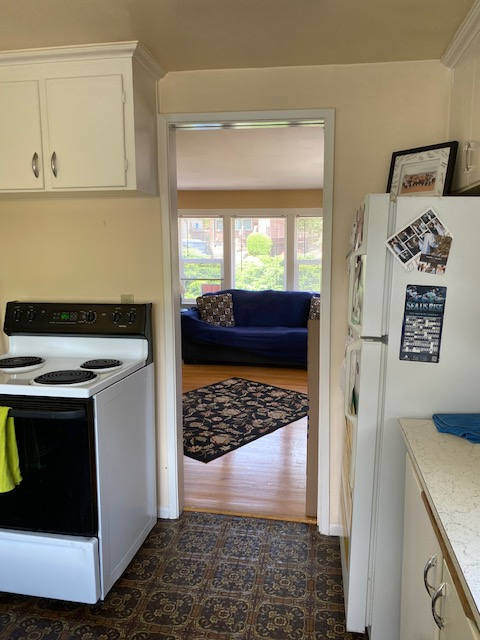 4226 27th Ave W - Photo 3 of 11