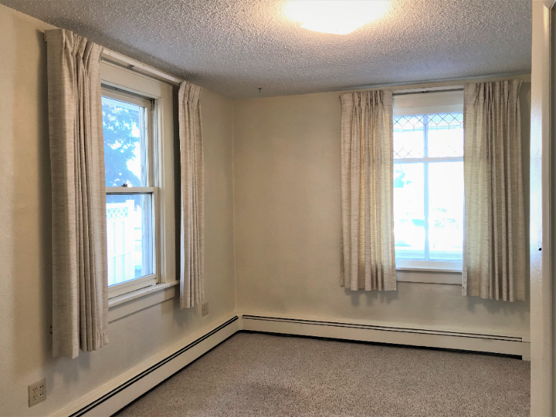 1317 Walnut St - Photo 5 of 30