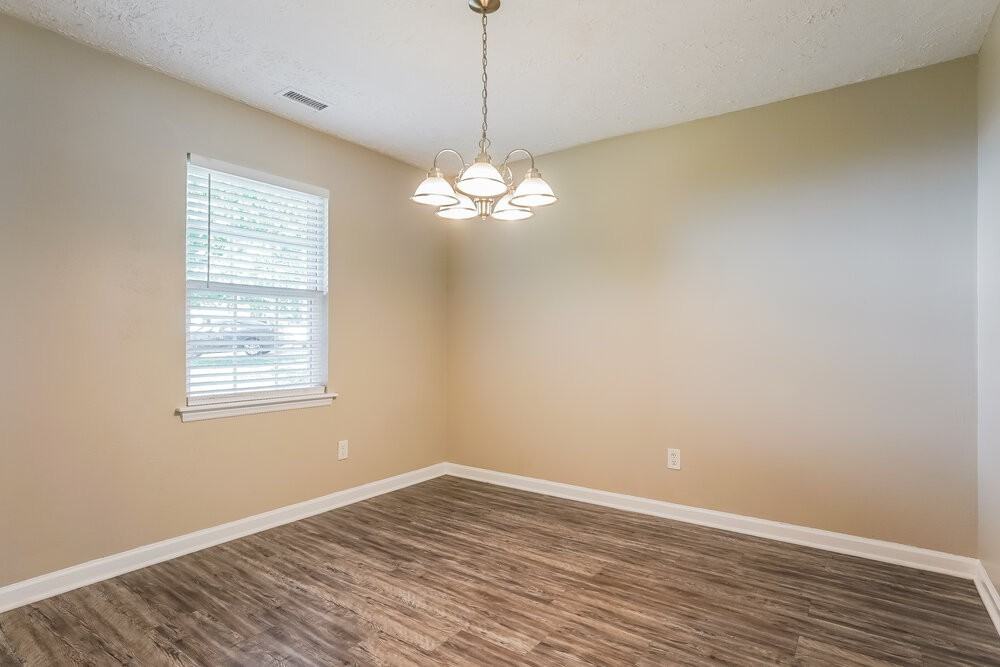 514 Laurens Way - Photo 5 of 17