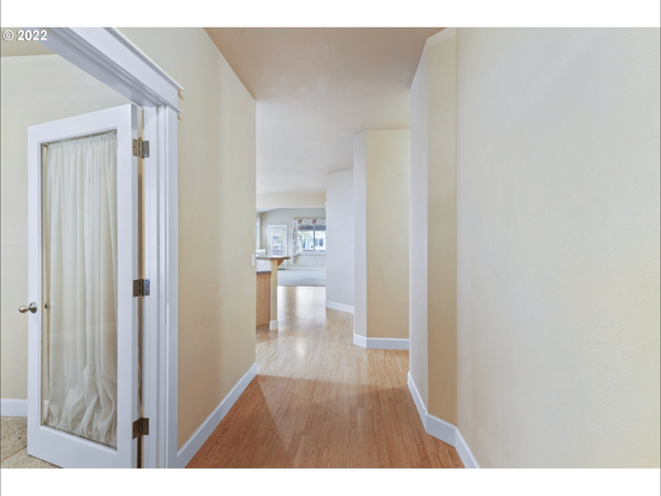 1209 Nw 13th St - Photo 3 of 20