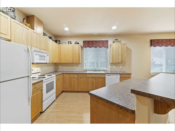1209 Nw 13th St - Photo 5 of 20