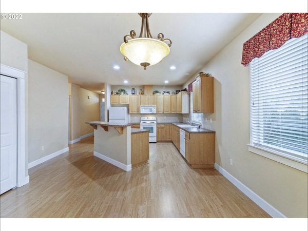1209 Nw 13th St - Photo 7 of 20