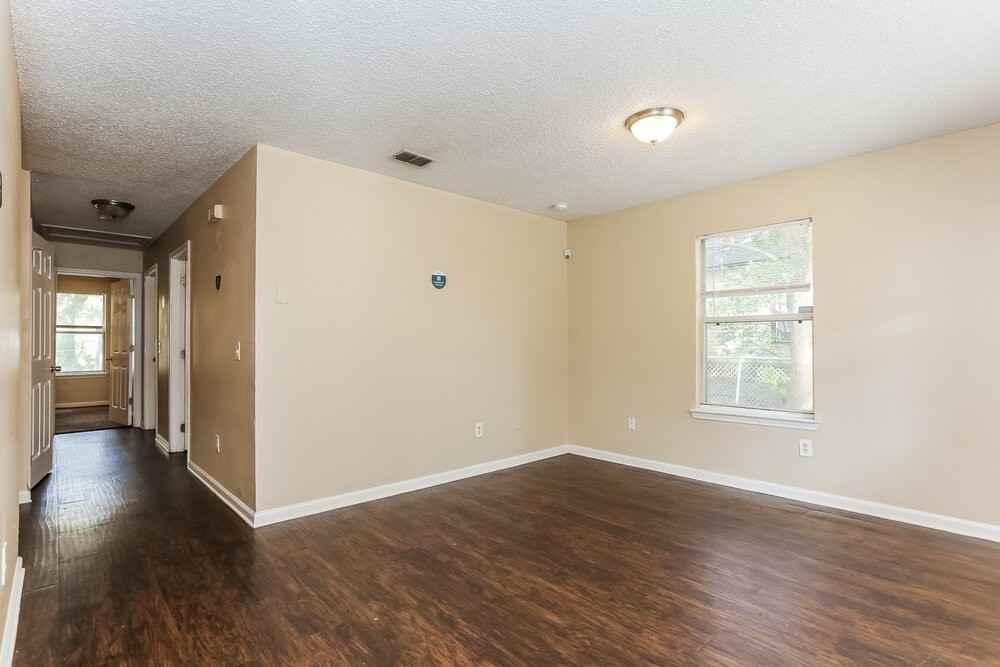 2409 Mcquade St - Photo 4 of 16