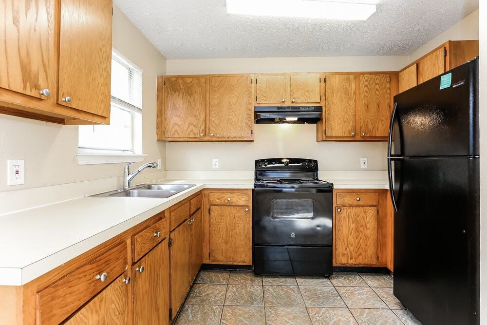 2409 Mcquade St - Photo 7 of 16