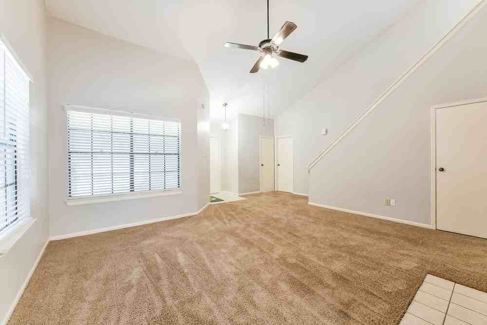 38 Camberwell Ct - Photo 6 of 18