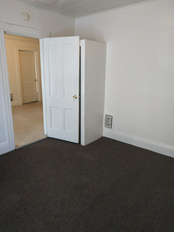 42 Lewis St - Photo 2 of 7